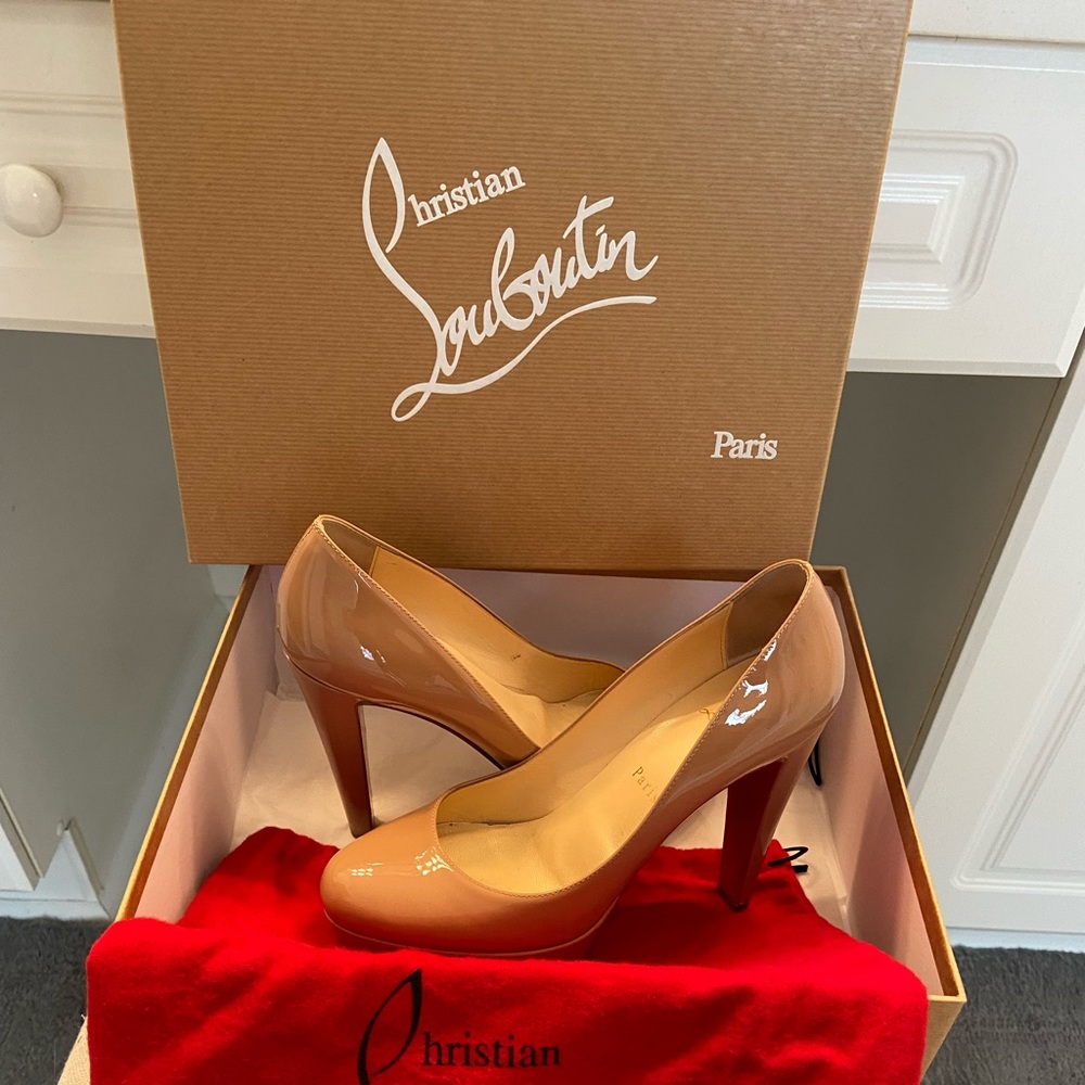 Authentic Christian Louboutin VickyBass 120 Patent Nude High Heels. Size 38.